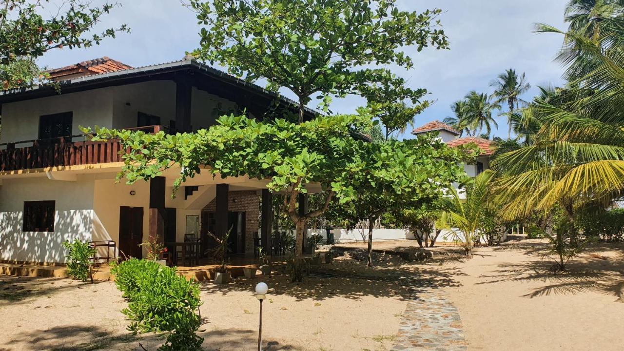 Апартаменты Tropical Garden Тангалла Экстерьер фото